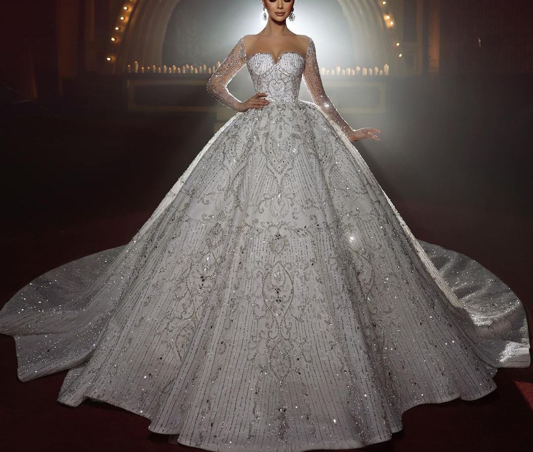 Sparkly Ball Gown Wedding Dresses Long Sleeves V Neck Sequins Applique Ruffles Bridal Gowns Beads 3D Lace Diamonds Plus Size Formal Custom Made Vestido de novia, Custom made from color chart
Sparkly Ball Gown Wedding Dresses Long Sleeves V Neck Sequins Applique Ruffles Bridal Gowns Beads 3D Lace Diamonds Plus Size Formal Custom Made Vestido de novia, Custom made from color chart