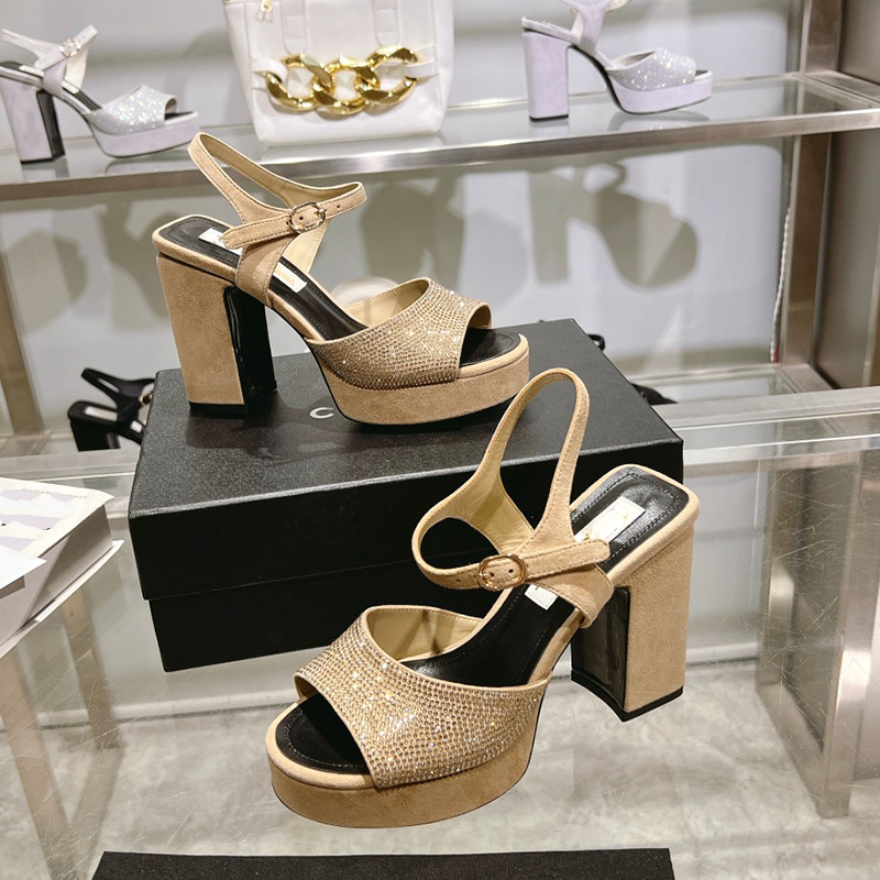 Designer womens Sandals waterproof table chunky heel Sandals Rhinestone suede Upper Heels 10cm outdoor beach Shoes Banquet dress Shoe Casual Shoes Slippers 35-41, Box
Designer womens Sandals waterproof table chunky heel Sandals Rhinestone suede Upper Heels 10cm outdoor beach Shoes Banquet dress Shoe Casual Shoes Slippers 35-41, Box