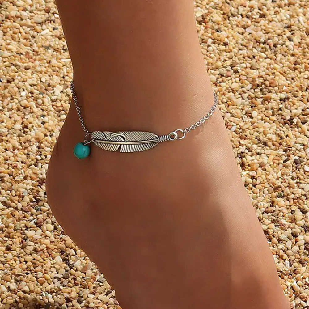 Anklets Creative Feather Metal Anklets For Women Turquoise Bead Pendant Anklet Bracelets Summer Beach Foot Chain Accessories Jewelry AA230512
Anklets Creative Feather Metal Anklets For Women Turquoise Bead Pendant Anklet Bracelets Summer Beach Foot Chain Accessories Jewelry AA230512
