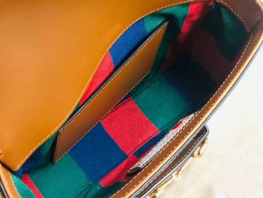 High Quality luxury lady Messenger bag Women genuine leather Totes Fashion Vintage printing letter Shoulder crossbody bags wallet 658574 20.5x14x5cm, Customize
High Quality luxury lady Messenger bag Women genuine leather Totes Fashion Vintage printing letter Shoulder crossbody bags wallet 658574 20.5x14x5cm, Customize