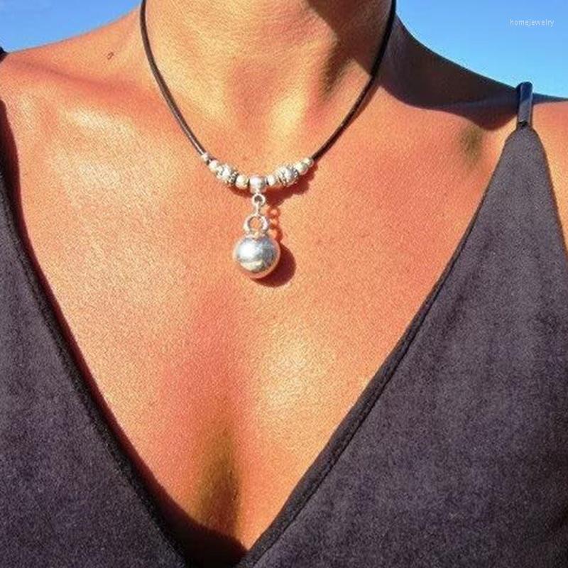 Choker Sweet And Romantic Heart-shaped Alloy Pendant Necklaces For Women Vintage Bohemian Style Handmade Leather Cord Party Jewelry
Choker Sweet And Romantic Heart-shaped Alloy Pendant Necklaces For Women Vintage Bohemian Style Handmade Leather Cord Party Jewelry