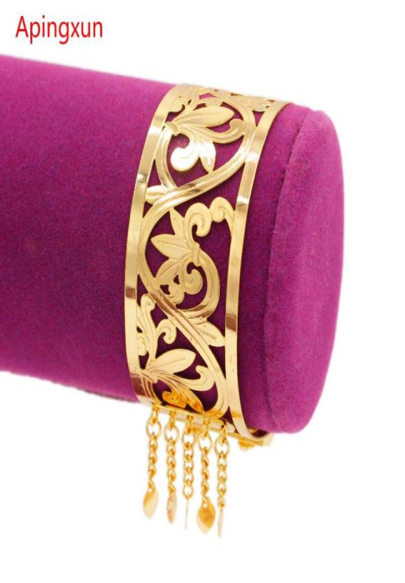 Bangle Apingxun Gold Color Tassles Cuff Barcelet Dubai African French Women Grils Charm Child Arab Trendy Jewelry Gifts7546897
Bangle Apingxun Gold Color Tassles Cuff Barcelet Dubai African French Women Grils Charm Child Arab Trendy Jewelry Gifts7546897