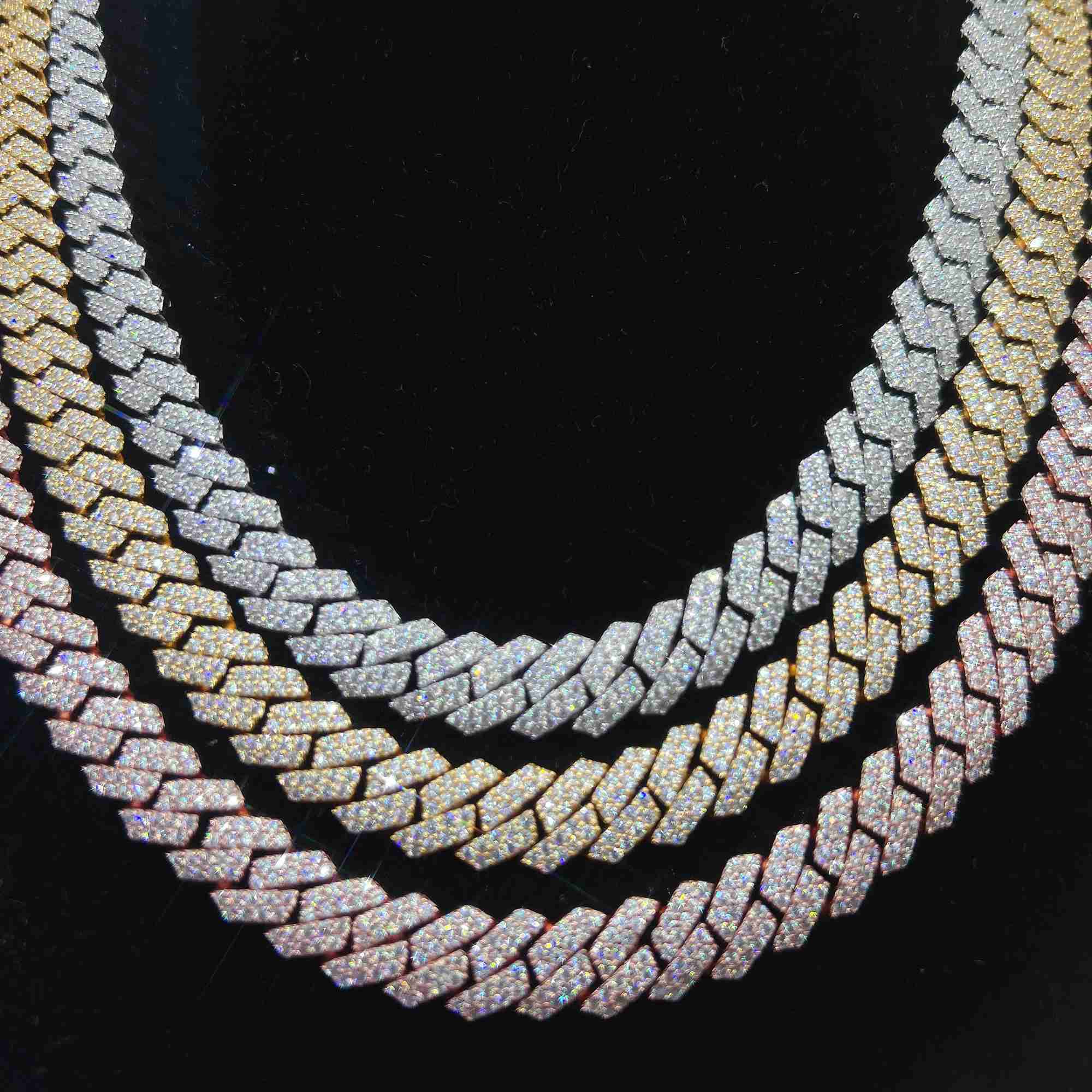 2023 Hot Selling Fine Jewelry 10mm Width 925 Silver Vvs Moissanite Iced Out Cuban Link Chain Necklace
2023 Hot Selling Fine Jewelry 10mm Width 925 Silver Vvs Moissanite Iced Out Cuban Link Chain Necklace