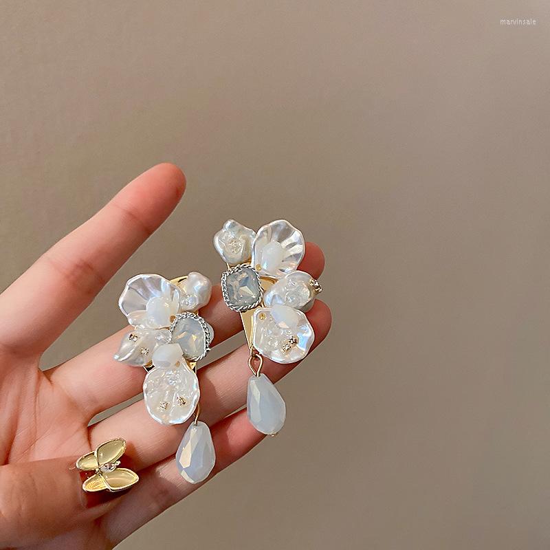 Dangle Earrings 2023 Arrival Fashion Crystal Trendy Water Drop Women Long White Simple Female Jewelry
Dangle Earrings 2023 Arrival Fashion Crystal Trendy Water Drop Women Long White Simple Female Jewelry