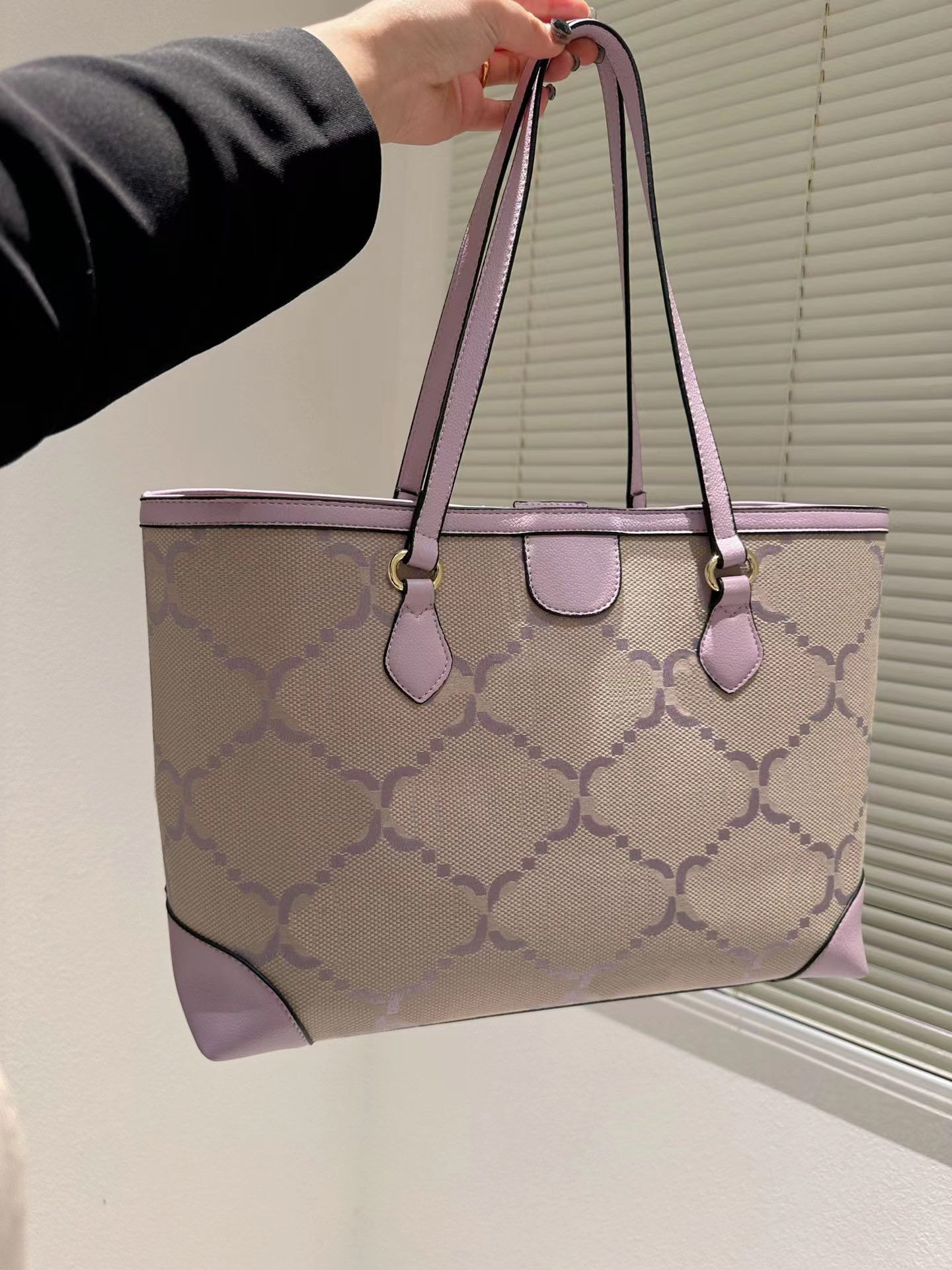 Luxury Designer Women's Shopping Bag Shoulder Bag Handbag Leather+Canvas Fashion Handbag Color Brilliant
Luxury Designer Women's Shopping Bag Shoulder Bag Handbag Leather+Canvas Fashion Handbag Color Brilliant