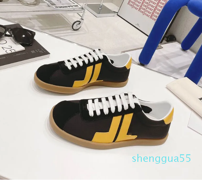 top quality Casual Shoes Womens leather moral training shoes sports designer mens triple s lace up 10 colors white black size 3540 outdoor high box type dust ba
top quality Casual Shoes Womens leather moral training shoes sports designer mens triple s lace up 10 colors white black size 3540 outdoor high box type dust ba