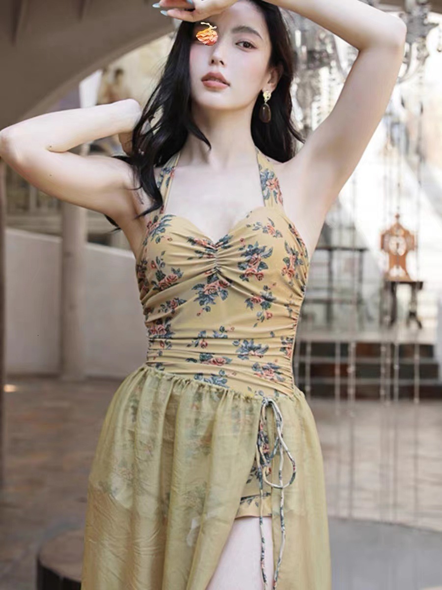 Women's Swimwear Online celebrity wind swimsuit female 2023 sexy retro split bikini small chest gathered holiday beach swimming suit 230512, Yellow4
Women's Swimwear Online celebrity wind swimsuit female 2023 sexy retro split bikini small chest gathered holiday beach swimming suit 230512, Yellow4