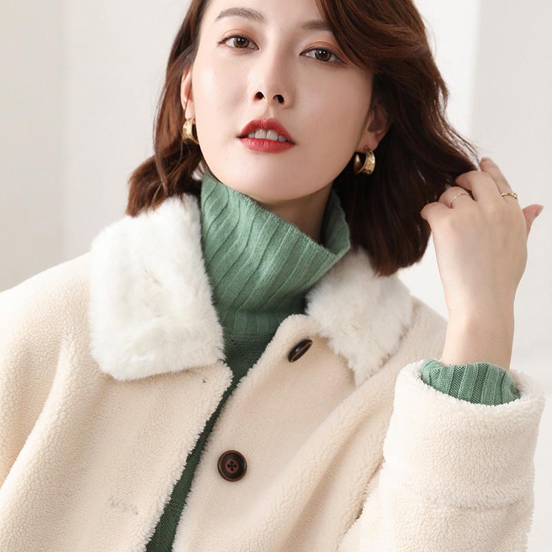 Women's Fur & Faux Plus Size Winter Ladies Jacket Sheep Sheared Coat Female Wool Velvet Suede Large Pocket 2023 Short, Red
Women's Fur & Faux Plus Size Winter Ladies Jacket Sheep Sheared Coat Female Wool Velvet Suede Large Pocket 2023 Short, Red