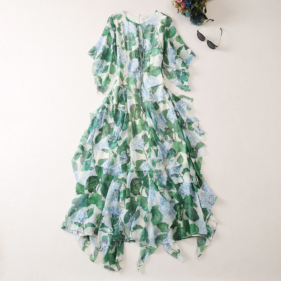 Designer Dress Spring/Summer 2023 New Fashion Round Neck Bat Sleeves High end Elegant Decorative Print Lace Up Ruffle Dress Size S_ XXL Fashion, Green
Designer Dress Spring/Summer 2023 New Fashion Round Neck Bat Sleeves High end Elegant Decorative Print Lace Up Ruffle Dress Size S_ XXL Fashion, Green