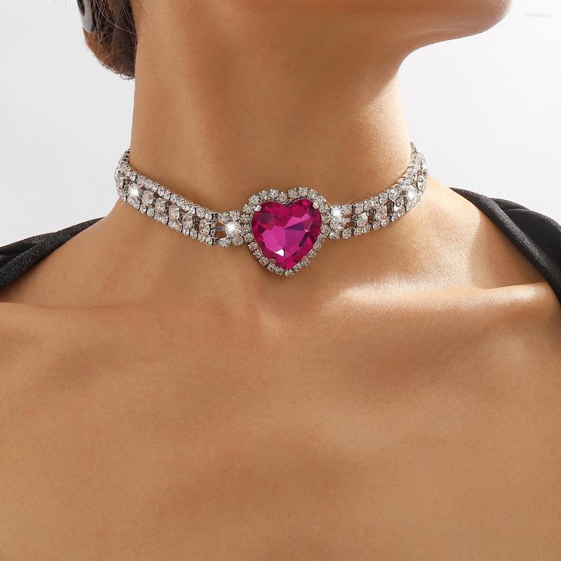 Pendant Necklaces Luxury Charm Jewellery Exaggerated Cubic Zirconia Necklace Exquisite Heart For Women Trendy Jewelry Vintage Neck Chain
Pendant Necklaces Luxury Charm Jewellery Exaggerated Cubic Zirconia Necklace Exquisite Heart For Women Trendy Jewelry Vintage Neck Chain