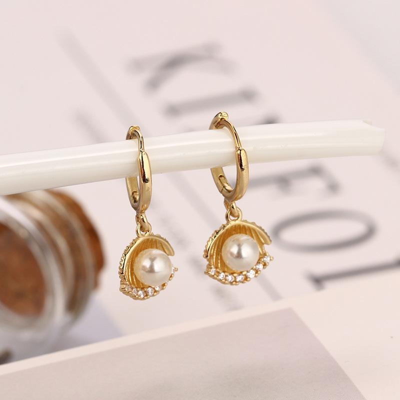 Hoop Earrings & Huggie 925 Sterling Silver Style Micro-Inlaid Zircon Pearl Individuality Simple EarringsHoop
Hoop Earrings & Huggie 925 Sterling Silver Style Micro-Inlaid Zircon Pearl Individuality Simple EarringsHoop
