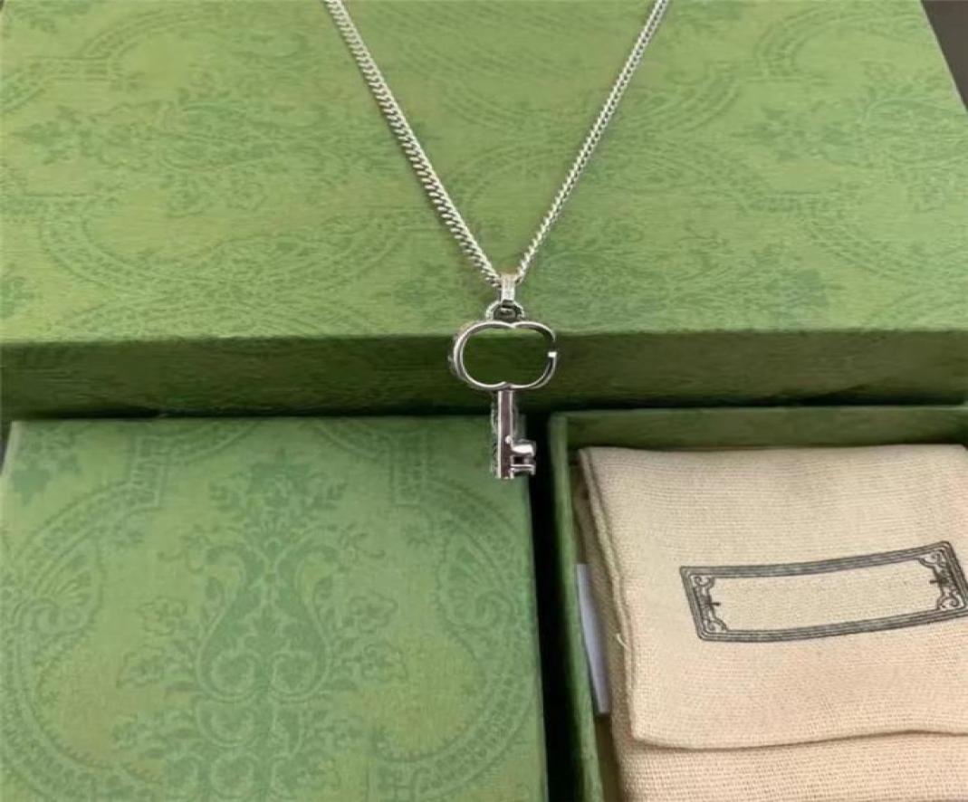Mens Necklaces Designer Jewelry Vintage Key Chains Women Pendants Necklace Silver Letter Neckwear Links Couple Love Necklaces With9087941
Mens Necklaces Designer Jewelry Vintage Key Chains Women Pendants Necklace Silver Letter Neckwear Links Couple Love Necklaces With9087941