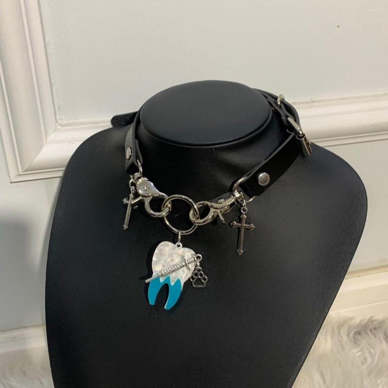 Chains Vintage Fashion Personality Cross Dark Teeth Necklace Punk Gothic Pendant Banquet Jewelry Accessories Gift
Chains Vintage Fashion Personality Cross Dark Teeth Necklace Punk Gothic Pendant Banquet Jewelry Accessories Gift