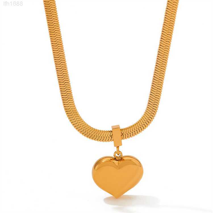 New Arrival Women's Friendship Stainless Steel Bracelets Gold Herringbone Snake Chain Heart Pendant Necklace
New Arrival Women's Friendship Stainless Steel Bracelets Gold Herringbone Snake Chain Heart Pendant Necklace