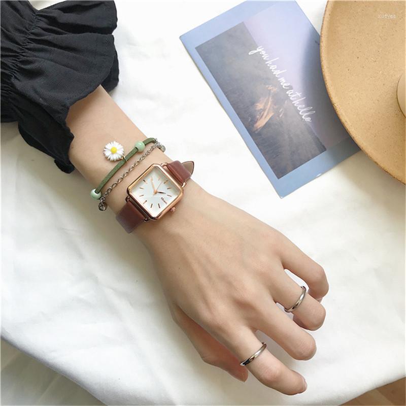 Wristwatches Smal Exquisite Square Watch Simple And Stylish Dial Compact Quartz Ins Style Grand Women's Relogio Feminino, Gray
Wristwatches Smal Exquisite Square Watch Simple And Stylish Dial Compact Quartz Ins Style Grand Women's Relogio Feminino, Gray