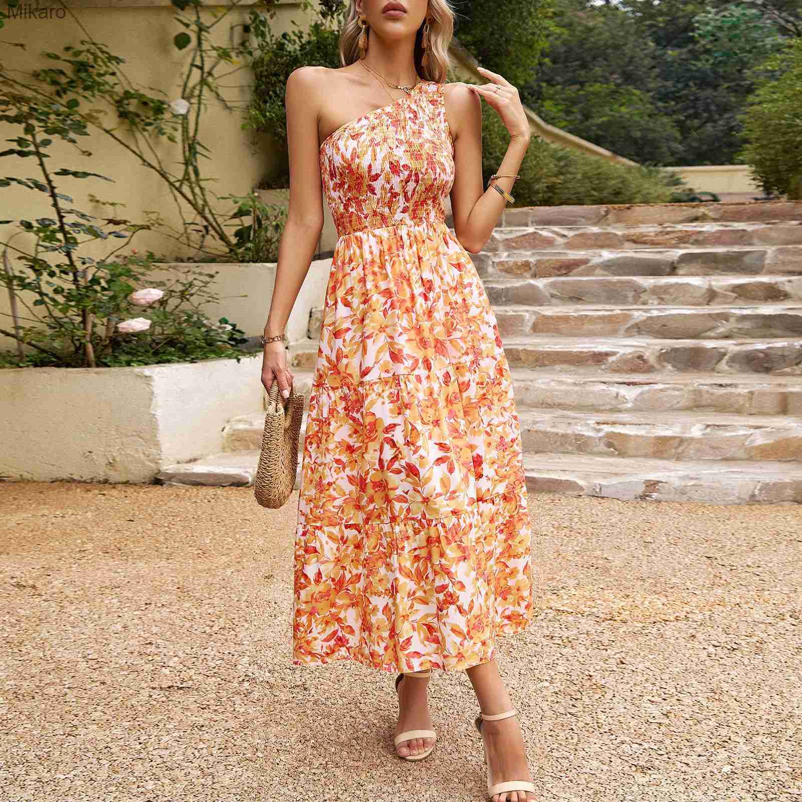 (Mikaro) loewe designerKaikuo Dress 2023 Summer Elegant Skew Shoulder Printed Long Dress, Blue
(Mikaro) loewe designerKaikuo Dress 2023 Summer Elegant Skew Shoulder Printed Long Dress, Blue