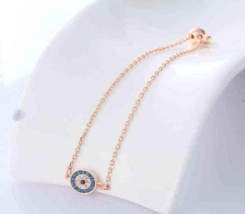 Swarcrystal Element Devil039s Eye Bracelet Female Round Bohemian Alloy Diamond Set Gift Tide4281106
Swarcrystal Element Devil039s Eye Bracelet Female Round Bohemian Alloy Diamond Set Gift Tide4281106