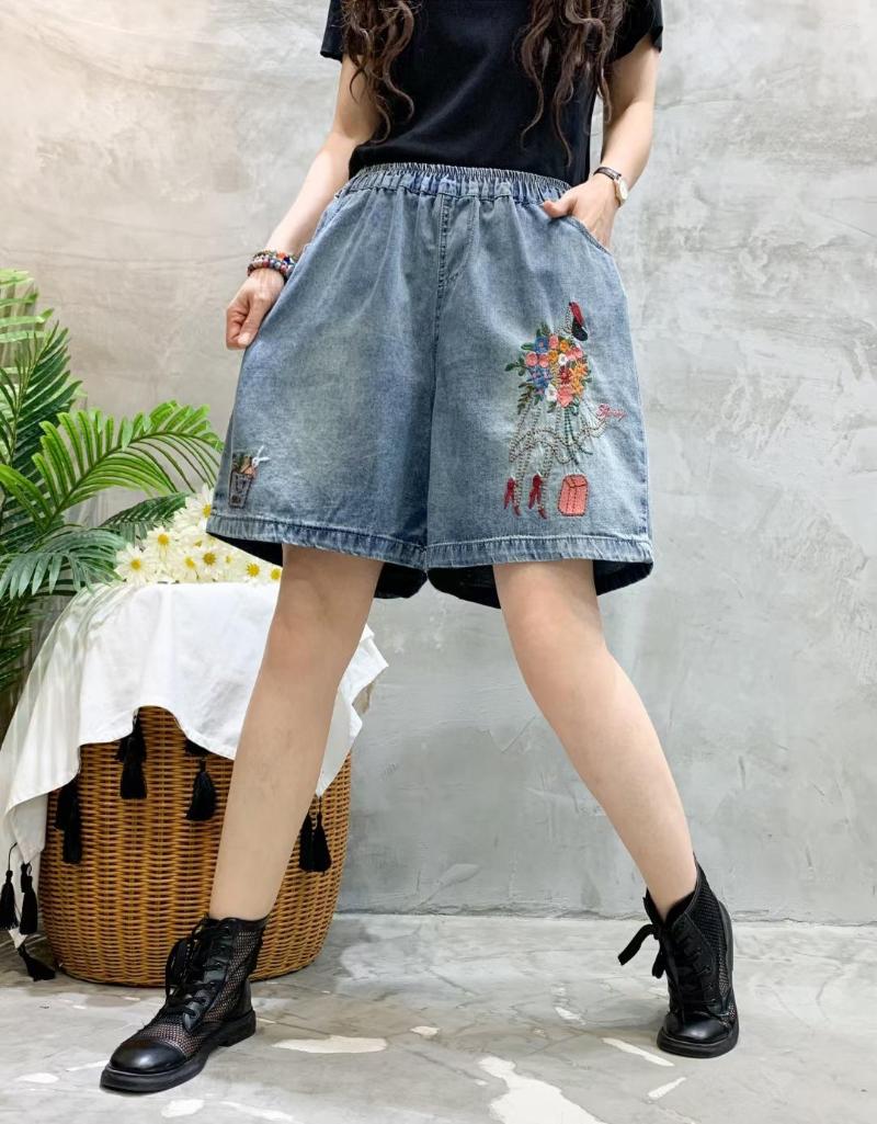 Women's Shorts 2023Women Denim Summer Retro Washed Bleached Cartoon Embroidery Loose Female Tide Wide Leg Pants Wild, Blue
Women's Shorts 2023Women Denim Summer Retro Washed Bleached Cartoon Embroidery Loose Female Tide Wide Leg Pants Wild, Blue