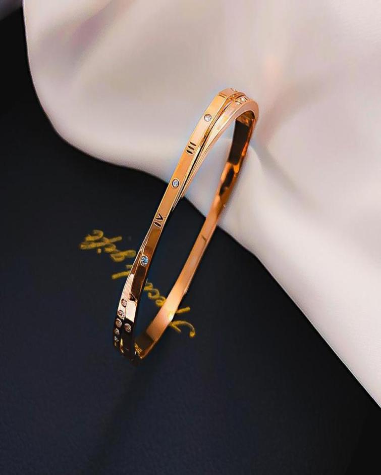 Bangle Korean Fashion Niche Network Temperament Cold Wind Red Roman Digital Bracelet Rose Gold Simple Female9205881
Bangle Korean Fashion Niche Network Temperament Cold Wind Red Roman Digital Bracelet Rose Gold Simple Female9205881