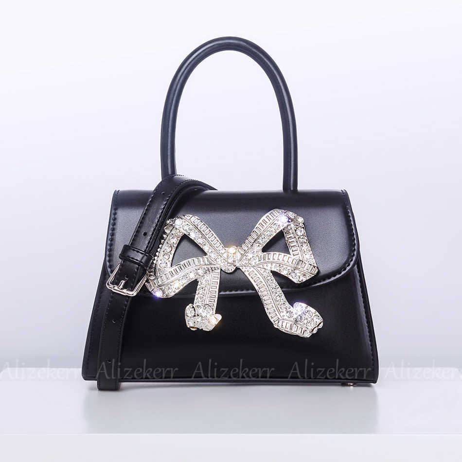 Totes Fashion Rhinestone Big Bow Handbags for Women Designer Luxury Chic Boutique Glittering Crystal Crossbody Bags Black Purses 230509
Totes Fashion Rhinestone Big Bow Handbags for Women Designer Luxury Chic Boutique Glittering Crystal Crossbody Bags Black Purses 230509