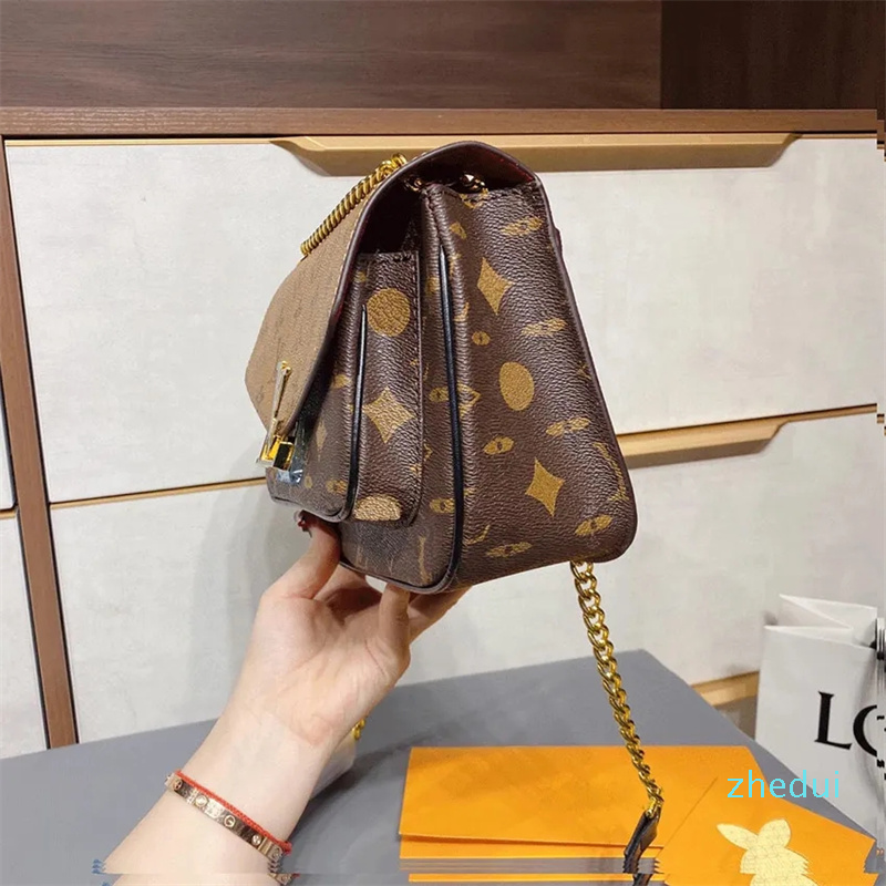2023-Womens Luxurys handbag Fashion bags women classic style totes high quality Shopping bag travel street design Famous letter
2023-Womens Luxurys handbag Fashion bags women classic style totes high quality Shopping bag travel street design Famous letter