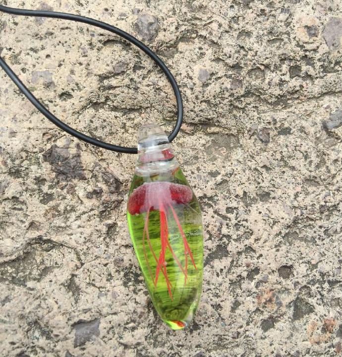 Pendant Necklaces Glass Drop For Jewelry Jellyfish Necklace Red Jelly Fish Black Rope
Pendant Necklaces Glass Drop For Jewelry Jellyfish Necklace Red Jelly Fish Black Rope