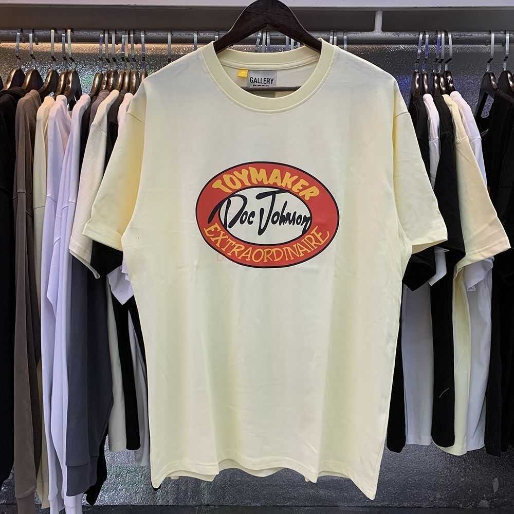 Designer Fashion Clothing Tees Tshirt Galleryes Depts Toymaker Tee Gold Pink Print Loose Street Casual Short Sleeve Tshirt for Men Women Luxury Casual Tops Streetwe, Lemon yellow
Designer Fashion Clothing Tees Tshirt Galleryes Depts Toymaker Tee Gold Pink Print Loose Street Casual Short Sleeve Tshirt for Men Women Luxury Casual Tops Streetwe, Lemon yellow