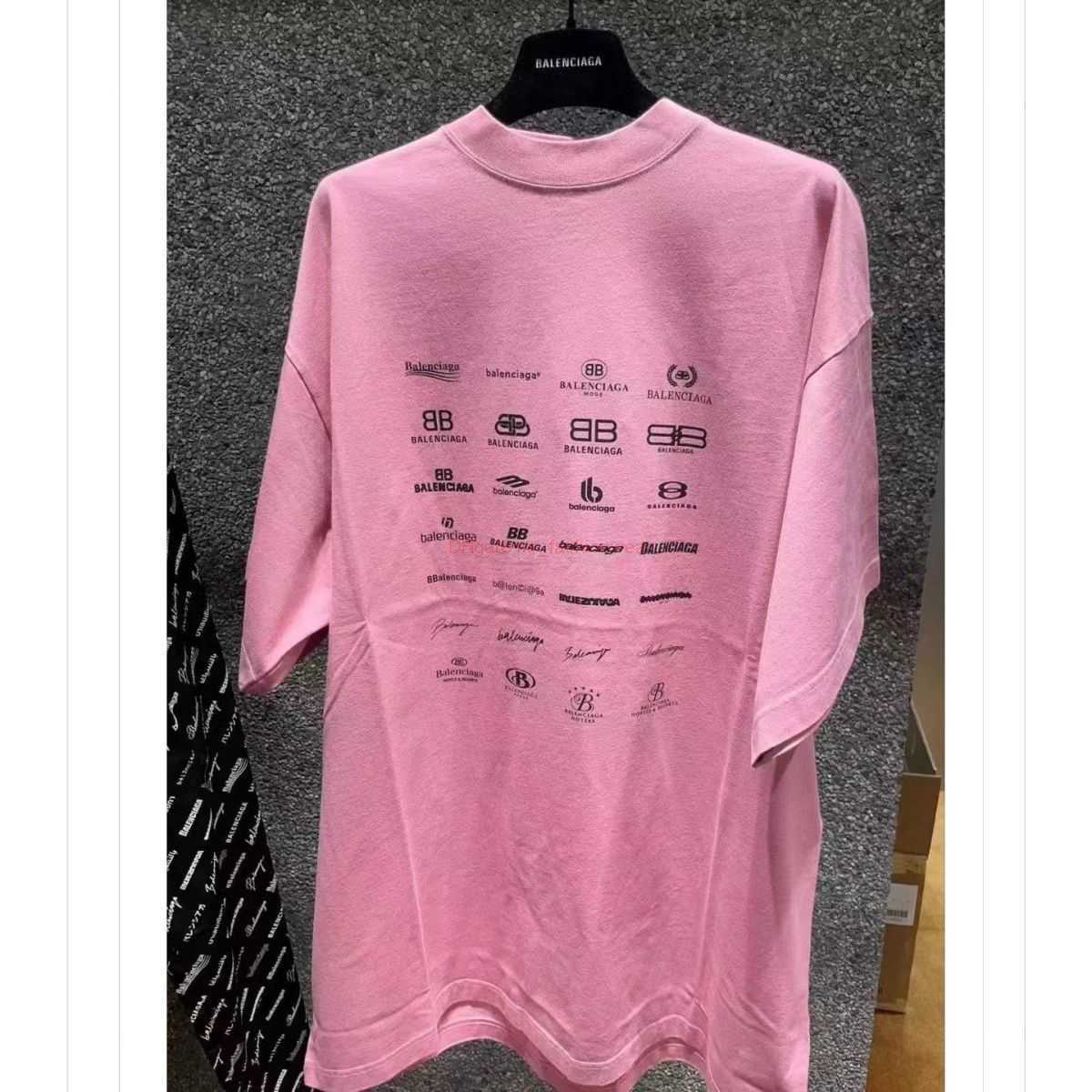 Designer Fashion Clothing French Paris BB Luxury TShirt Tees paris Small High Collar Spring/summer New Multi Logo Rose Pink Round Neck Short Sleeve T-shirt Unisex
Designer Fashion Clothing French Paris BB Luxury TShirt Tees paris Small High Collar Spring/summer New Multi Logo Rose Pink Round Neck Short Sleeve T-shirt Unisex