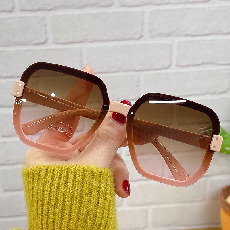 Sunglasses Square Frame Gradient Men Women Trendy Elegant Driving Travel UV400 Sun Glasses Vintage Design Male Ladies Eyewear
Sunglasses Square Frame Gradient Men Women Trendy Elegant Driving Travel UV400 Sun Glasses Vintage Design Male Ladies Eyewear
