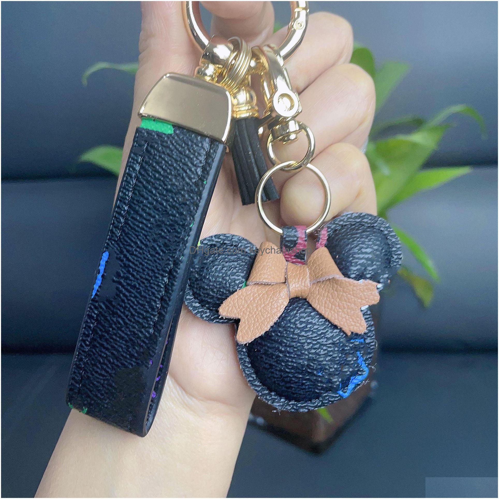 Keychains Lanyards 10 Styles Designer Hairball Keychain Party Gift Pu Key Ring Creative Fashion Car Bag Pendant Boy And Girl Birth Dh9T6
Keychains Lanyards 10 Styles Designer Hairball Keychain Party Gift Pu Key Ring Creative Fashion Car Bag Pendant Boy And Girl Birth Dh9T6
