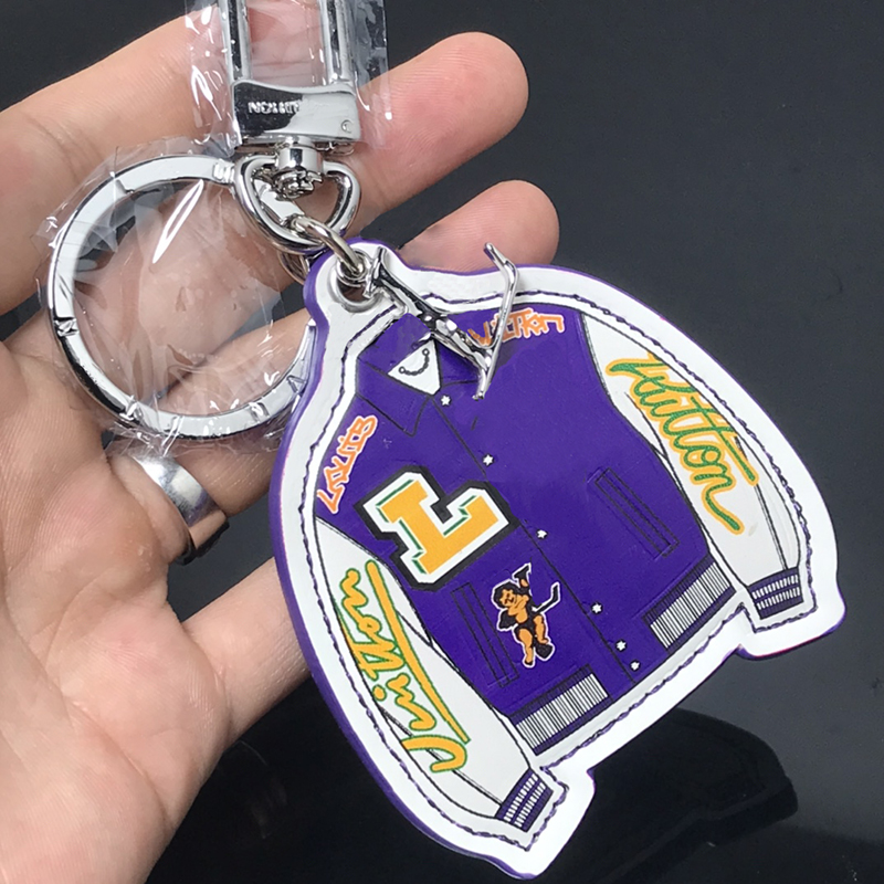 Designer Keychain Luxury Keychain Bag Charming Keychain Letter Cool Keychain Men and Women Coat Keychain Fashion Exquisite Small Accessories
Designer Keychain Luxury Keychain Bag Charming Keychain Letter Cool Keychain Men and Women Coat Keychain Fashion Exquisite Small Accessories