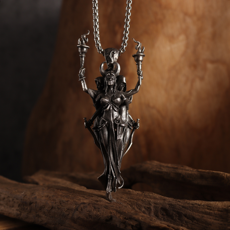 Neo-Gothic Three-Headed Conjoined Witch Swordsman Pendant Necklace for Men and Women Unique Personality Trend Jewelry Gift
Neo-Gothic Three-Headed Conjoined Witch Swordsman Pendant Necklace for Men and Women Unique Personality Trend Jewelry Gift