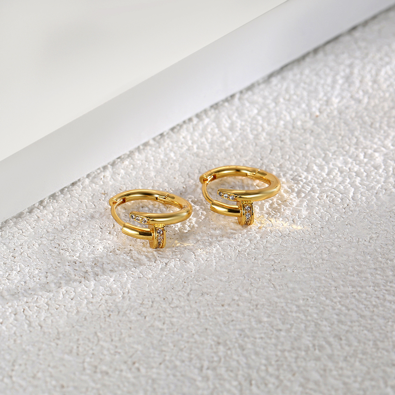 Fashion Ladies Gold 18K Plated Designerfor Brand Earrings women Nail Designer Rhinestone Alphabet Geometric Earrings Wedding Jewelry Party
Fashion Ladies Gold 18K Plated Designerfor Brand Earrings women Nail Designer Rhinestone Alphabet Geometric Earrings Wedding Jewelry Party
