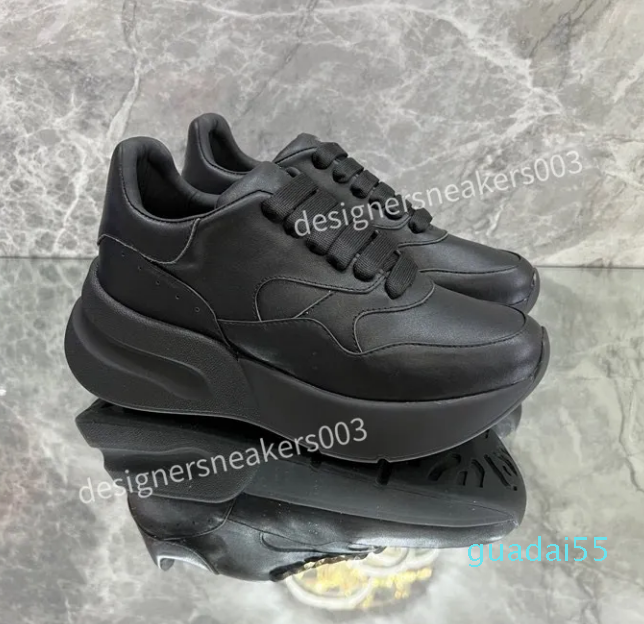 Womens Men Fashion boots Classic Shoes Mid Double height Bottom Trainers Leather Glitter Golden Quality2023, 02
Womens Men Fashion boots Classic Shoes Mid Double height Bottom Trainers Leather Glitter Golden Quality2023, 02