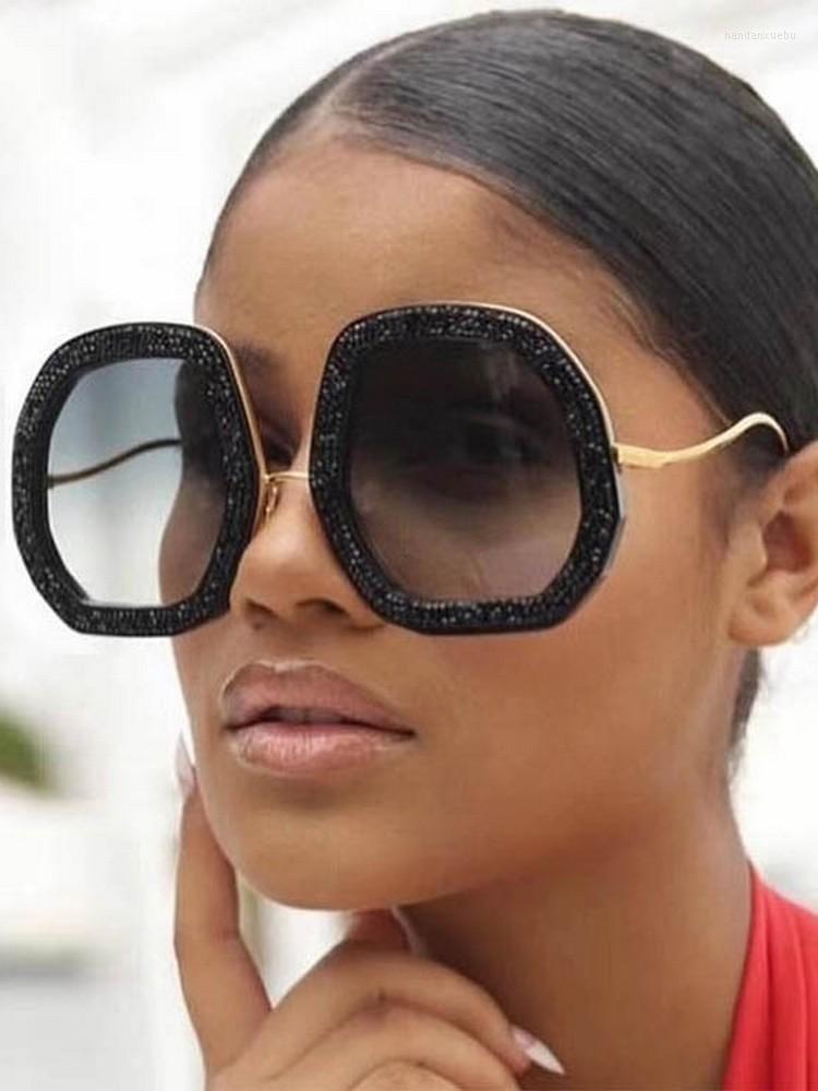 Sunglasses Luxury Vintage Women's Inlaid Diamond Oversize Eyewear For Women/Men Glasses Women Irregular Gafas De Sol Mujer UV40
Sunglasses Luxury Vintage Women's Inlaid Diamond Oversize Eyewear For Women/Men Glasses Women Irregular Gafas De Sol Mujer UV40
