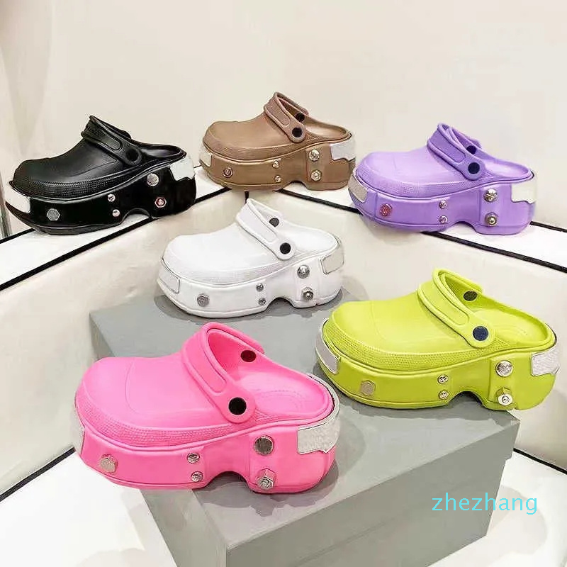 2023-Designer Hardcroc Mule Platform Sandal Women Mens Triple S Slides Summer Beach Shoes Big Size 44
2023-Designer Hardcroc Mule Platform Sandal Women Mens Triple S Slides Summer Beach Shoes Big Size 44