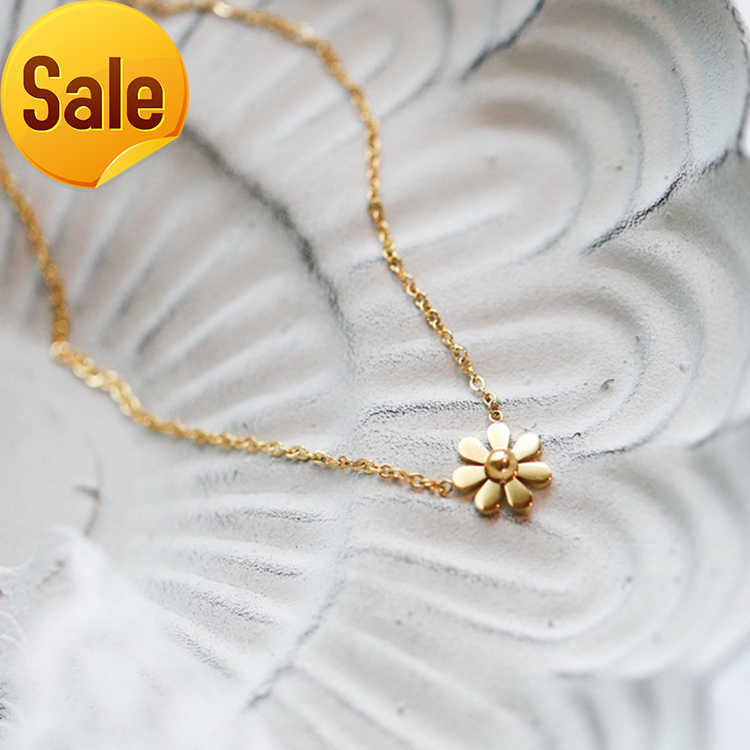 waterproof jewelry 18K gold plated dainty daisy flower charm choker necklace for women
waterproof jewelry 18K gold plated dainty daisy flower charm choker necklace for women