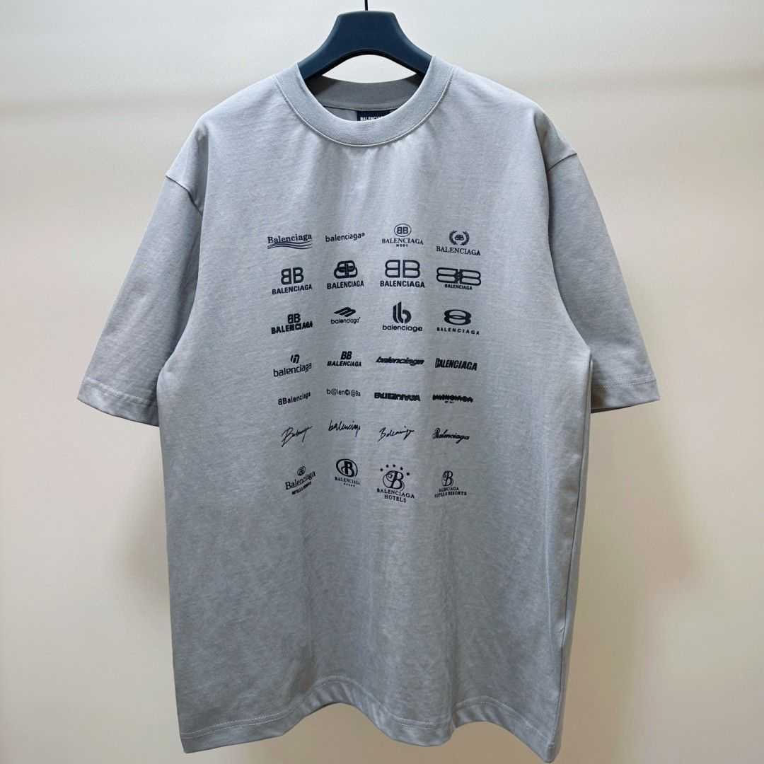 Designer Fashion Clothing French Paris BB Luxury TShirt Tees High Edition 23 Springsummer New Half Sleeve Classic Environmental Friendly Adhesive Print Round Neck, Gray
Designer Fashion Clothing French Paris BB Luxury TShirt Tees High Edition 23 Springsummer New Half Sleeve Classic Environmental Friendly Adhesive Print Round Neck, Gray