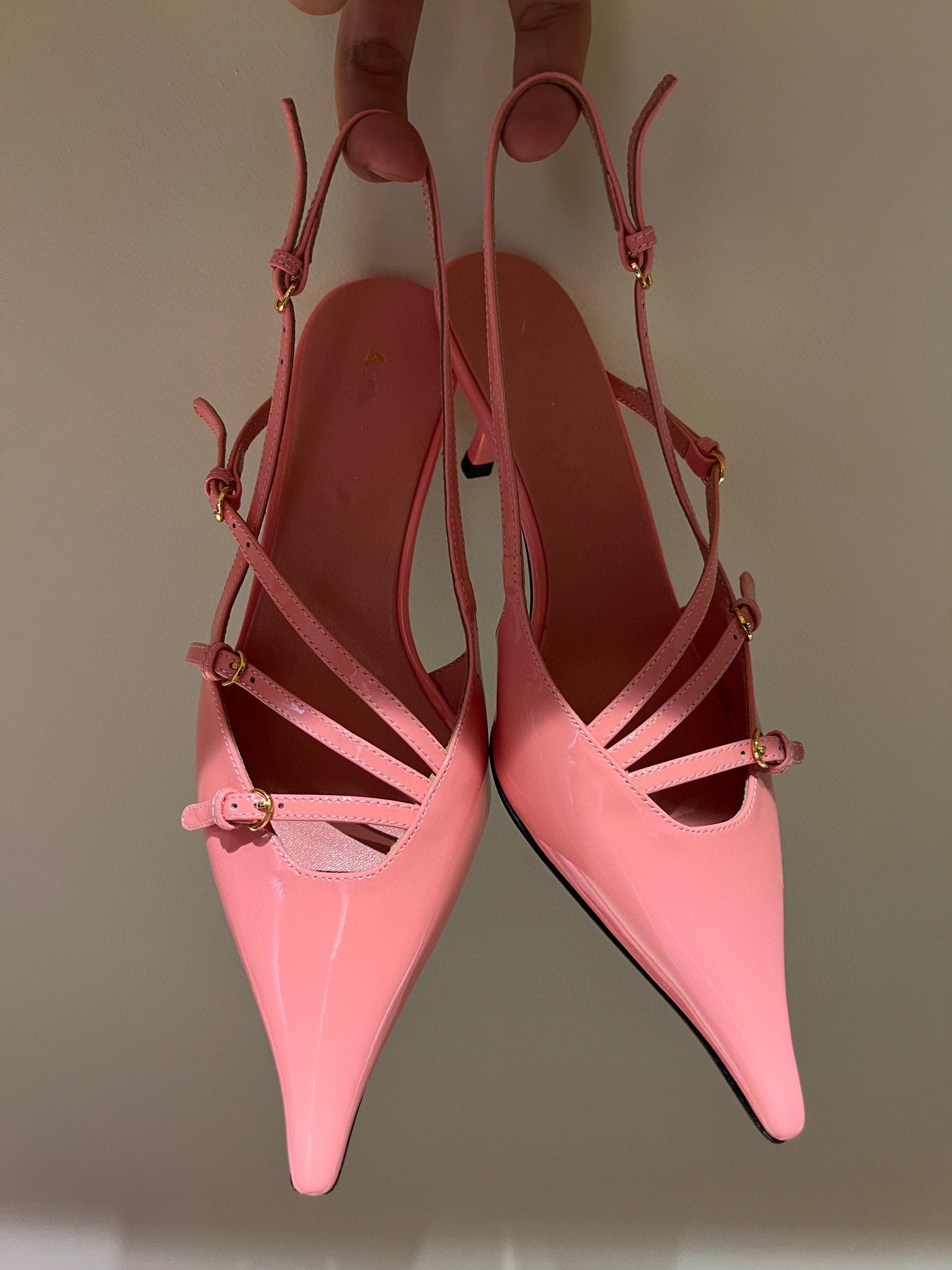 Summer Sexy Lady Women Sandals Black Patent Genuine Leather Ankle Strap Strappy High Heels sandalias de las mujeres Zapatos Mujer Sandals Shoes, Color 1
Summer Sexy Lady Women Sandals Black Patent Genuine Leather Ankle Strap Strappy High Heels sandalias de las mujeres Zapatos Mujer Sandals Shoes, Color 1