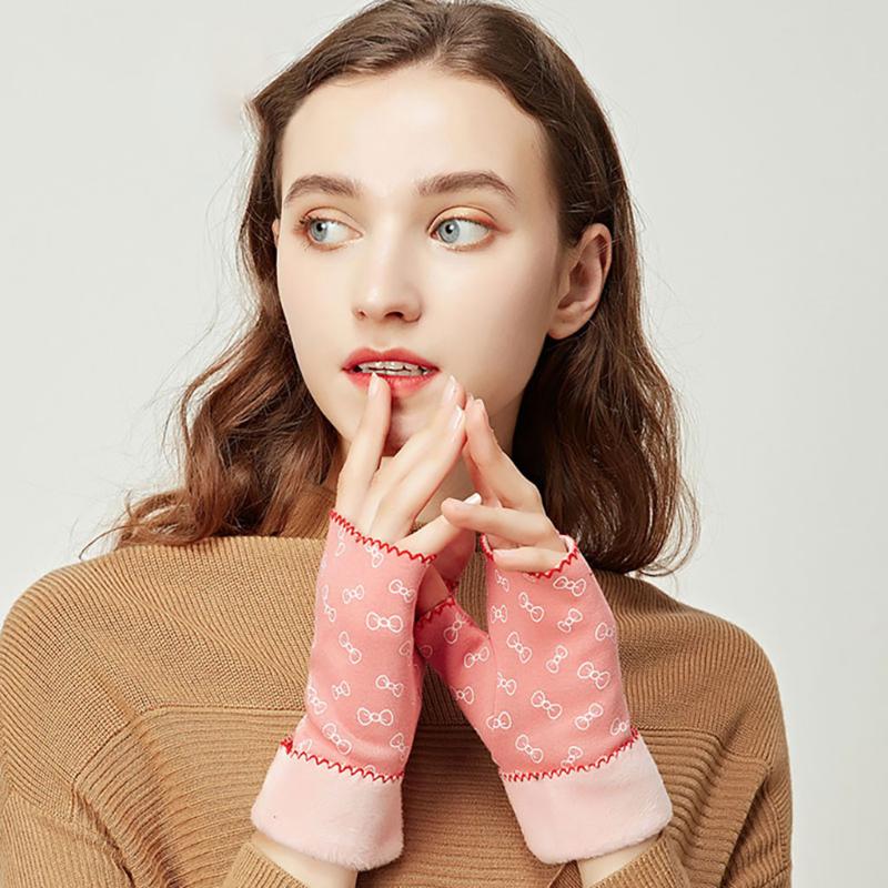 Five Fingers Gloves Women Girl Warm Winter Wrist Outdoor Cycling Driving Cold Half Finger Gloves#p2
Five Fingers Gloves Women Girl Warm Winter Wrist Outdoor Cycling Driving Cold Half Finger Gloves#p2