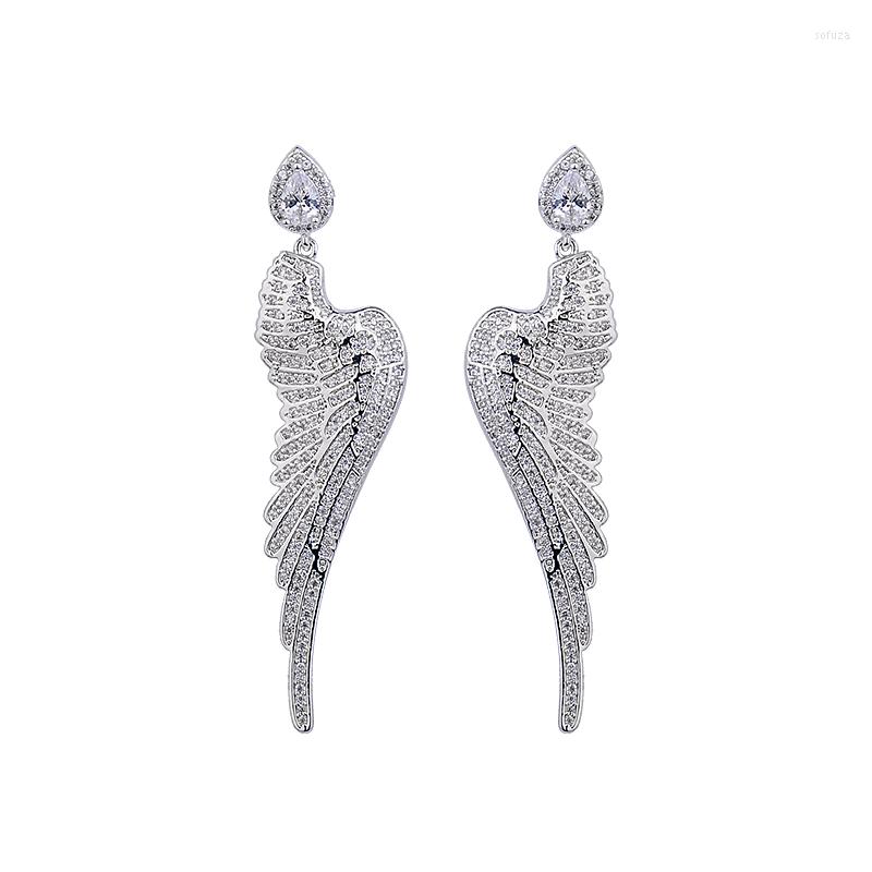 Stud Earrings European And American Fashionable Big Exquisite Shiny Zircon Peacock Feather Wedding Dress GLE5556
Stud Earrings European And American Fashionable Big Exquisite Shiny Zircon Peacock Feather Wedding Dress GLE5556