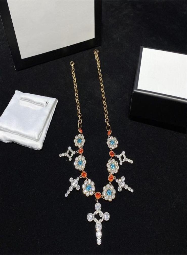 Pendant Necklaces for women Elegant Necklace Highly Quality Choker chains Designer Jewelry 18K Plated gold girls2496370
Pendant Necklaces for women Elegant Necklace Highly Quality Choker chains Designer Jewelry 18K Plated gold girls2496370