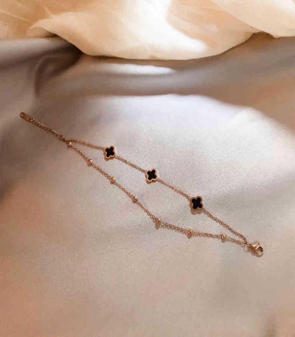 Korean clover double chain Titanium Steel Bracelet 18K Rose Gold ins minority female lucky grass black shell jewelry8414084
Korean clover double chain Titanium Steel Bracelet 18K Rose Gold ins minority female lucky grass black shell jewelry8414084