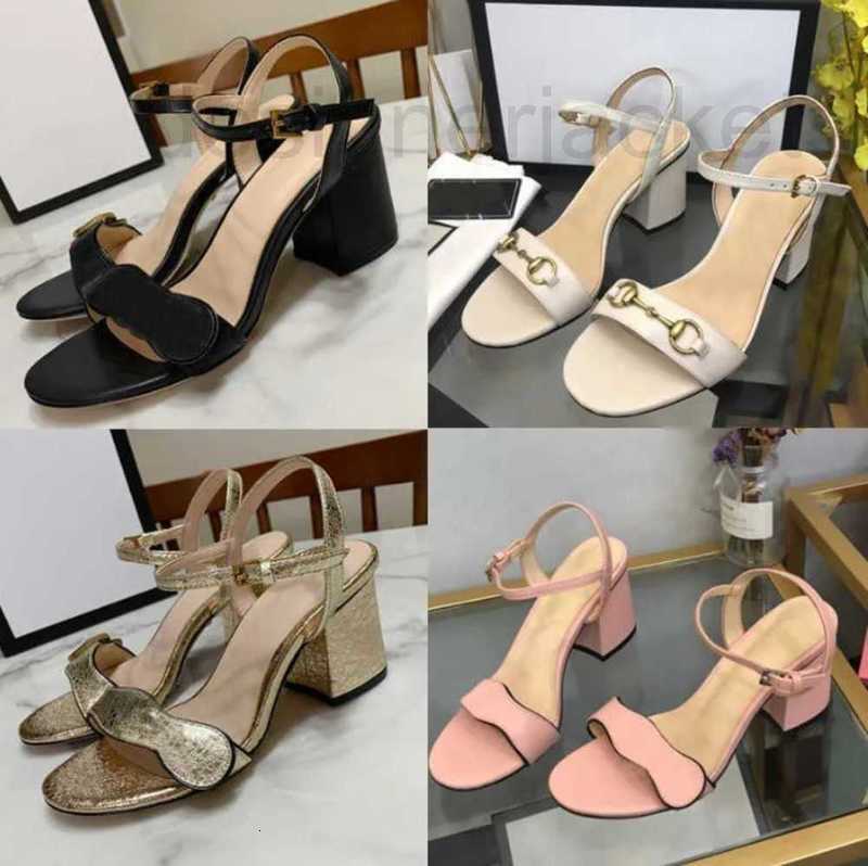 Sandals Designer Classic High Heeled Ladies Mid Shoes Fashion Leather Women Dan Shoe Sexy s Suede Lady Metal Belt Buckle Thick Woman Large 35-42 UEF3
Sandals Designer Classic High Heeled Ladies Mid Shoes Fashion Leather Women Dan Shoe Sexy s Suede Lady Metal Belt Buckle Thick Woman Large 35-42 UEF3