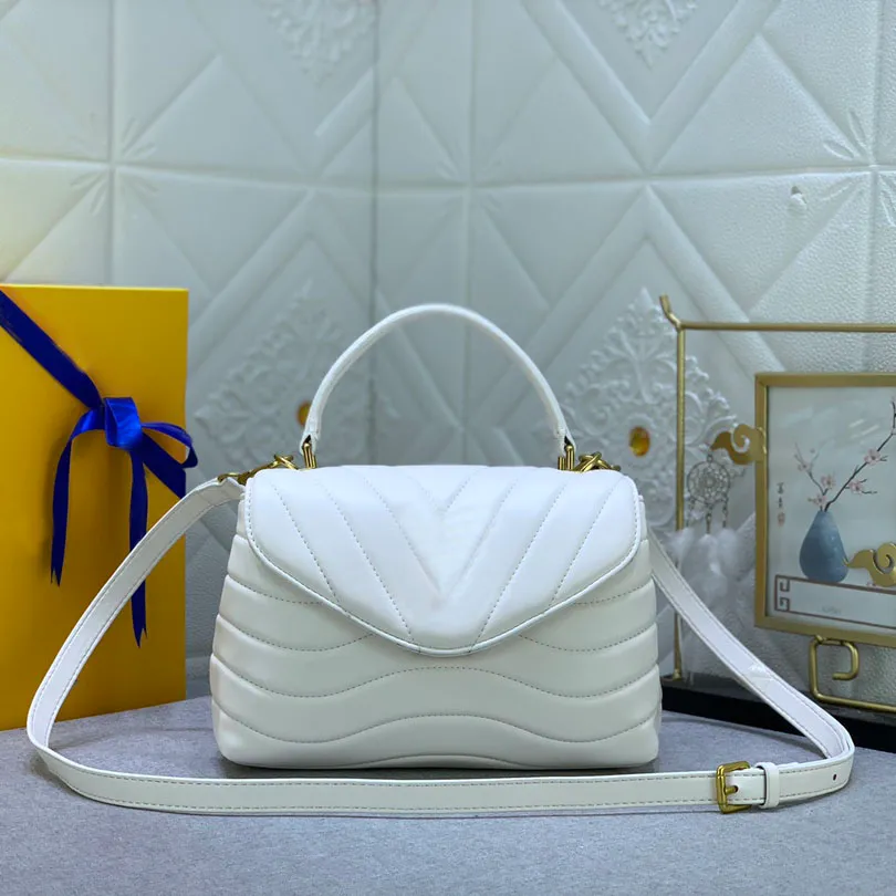 Designer Handbag Luxury Shoulder Bag Women Crossbody Bags Quilted Leather Elegant Gold Letter Metal Buckle Removable Adjustable Strap Flap Handbags Purse, Black-21720
Designer Handbag Luxury Shoulder Bag Women Crossbody Bags Quilted Leather Elegant Gold Letter Metal Buckle Removable Adjustable Strap Flap Handbags Purse, Black-21720