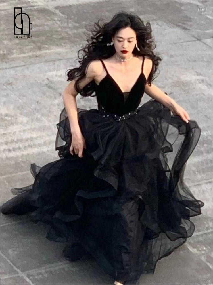 Casual Dresses Black Evening Dress 2023 French Autumn Temperament Host Clothing Birthday Party Strap
Casual Dresses Black Evening Dress 2023 French Autumn Temperament Host Clothing Birthday Party Strap
