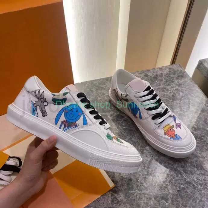 Fashion Top Quality leather Man Women shoe Handmade Multicolor Gradient Technical sneakers Luxurys Designers Shoes Trainers home 5.0, #4
Fashion Top Quality leather Man Women shoe Handmade Multicolor Gradient Technical sneakers Luxurys Designers Shoes Trainers home 5.0, #4