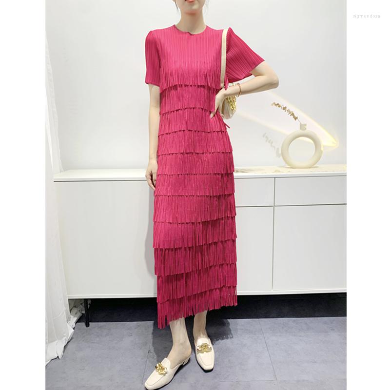 Party Dresses Miyake Pleated Maxi Dress For Women Multi-layer Tassel Round Collar Sleeveless Elastic Casual, Black
Party Dresses Miyake Pleated Maxi Dress For Women Multi-layer Tassel Round Collar Sleeveless Elastic Casual, Black