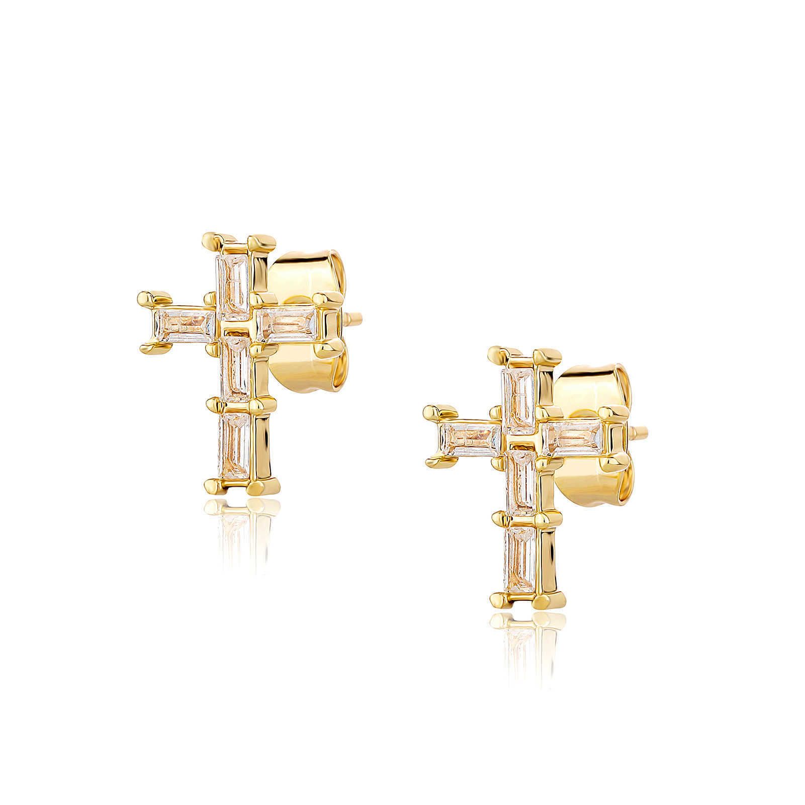 Exquisite Ins 925 Silver Needle Love Heart Earrings stud iced out cubic zirconia studs earring Small Triangle Design Jewelry Bridal Cross Ear ring For