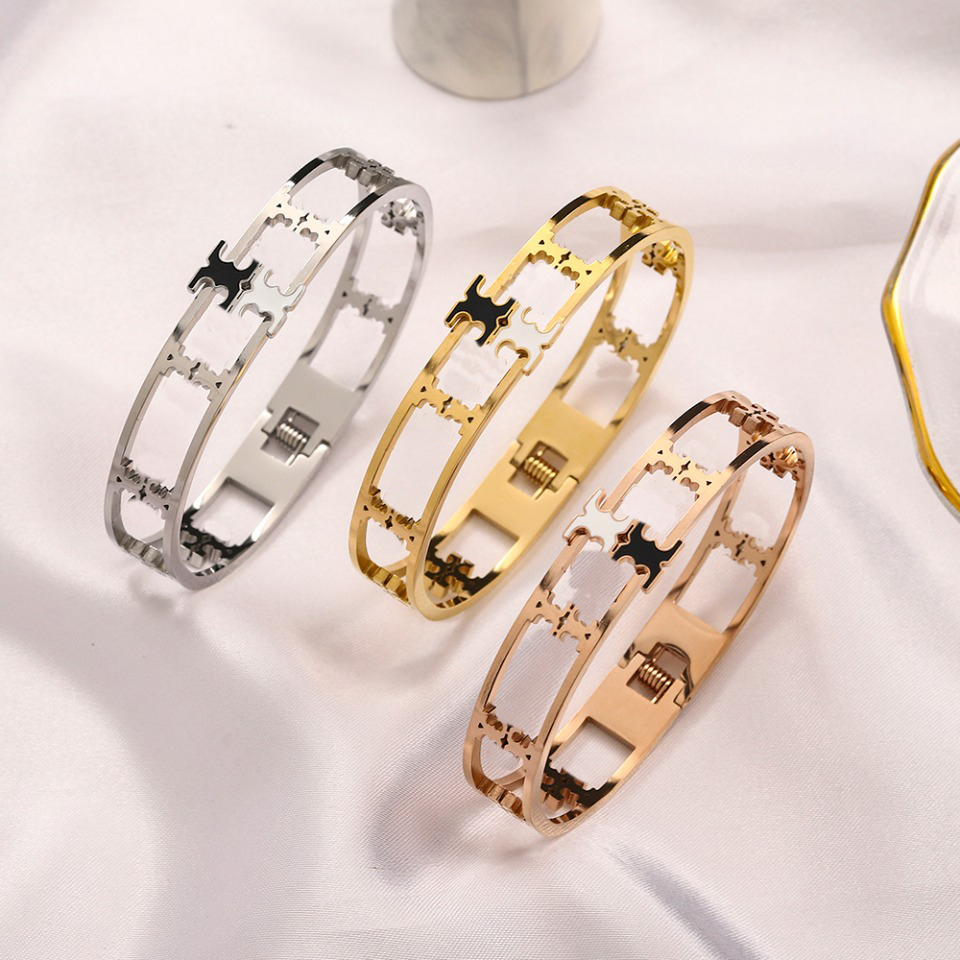 New Style Bracelets Women Bangle Luxury Designer Letter Jewelry 18K Gold Plated Stainless steel Wedding Lovers Gift Bangles Wholesale S194
New Style Bracelets Women Bangle Luxury Designer Letter Jewelry 18K Gold Plated Stainless steel Wedding Lovers Gift Bangles Wholesale S194